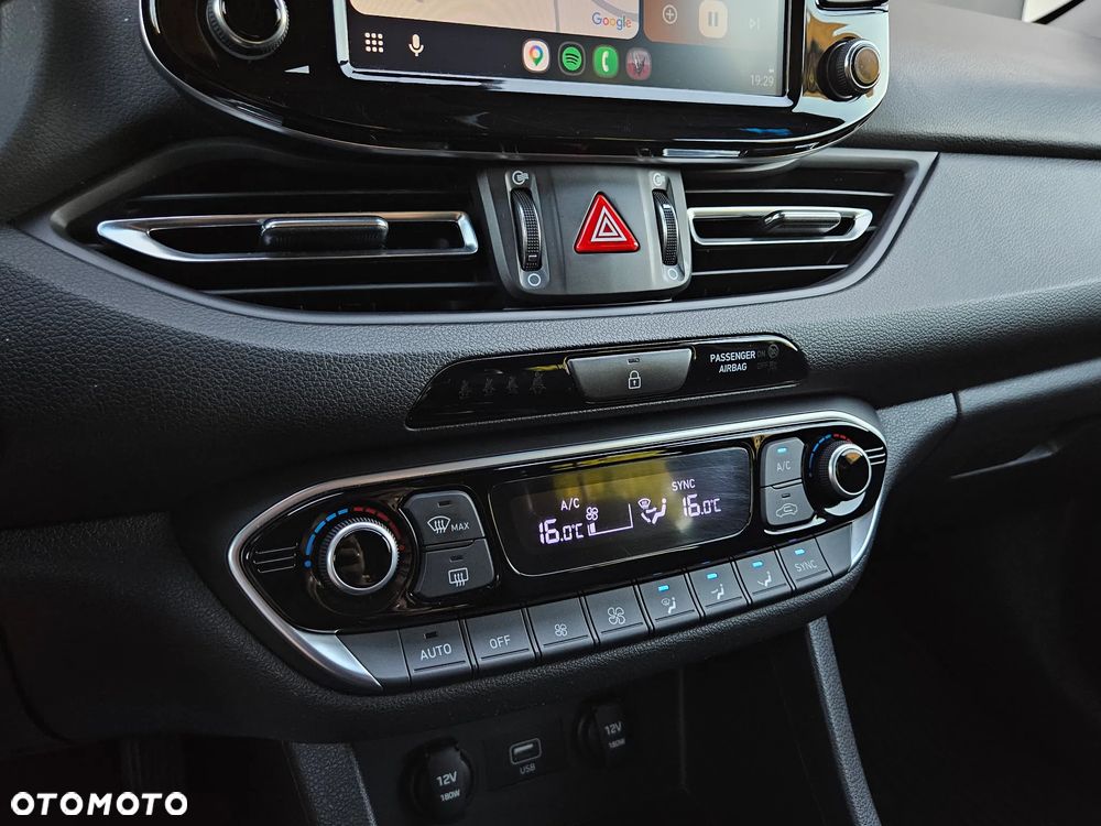 Hyundai i30 1.0 T-GDI Smart - 16