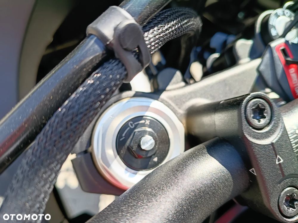QJMOTOR SRT 300DX - 10