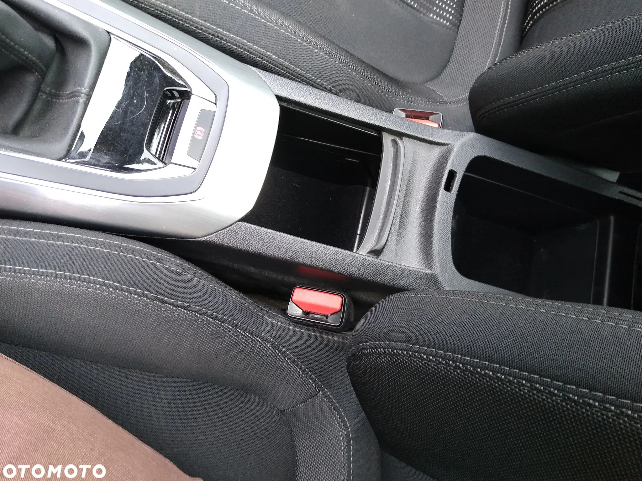 Peugeot 308 SW BlueHDi 150 Stop & Start Business-Line - 14