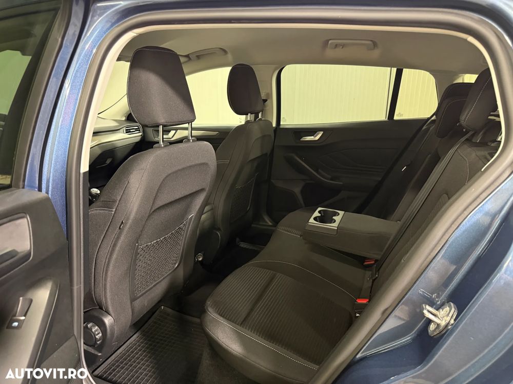 Ford Focus 1.0 EcoBoost MHEV Titanium - 12