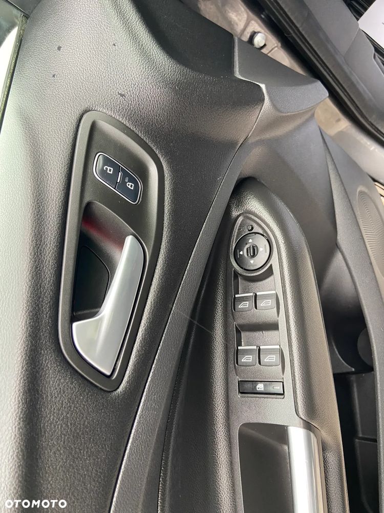 Ford Kuga 1.5 EcoBoost 2x4 SYNC - 25