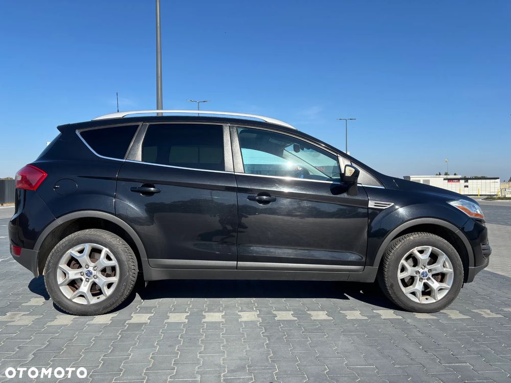 Ford Kuga 2.0 TDCi Titanium - 14