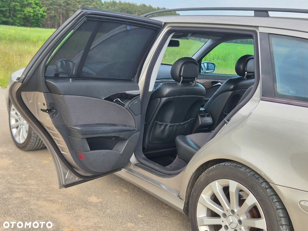 Mercedes-Benz Klasa E - 21