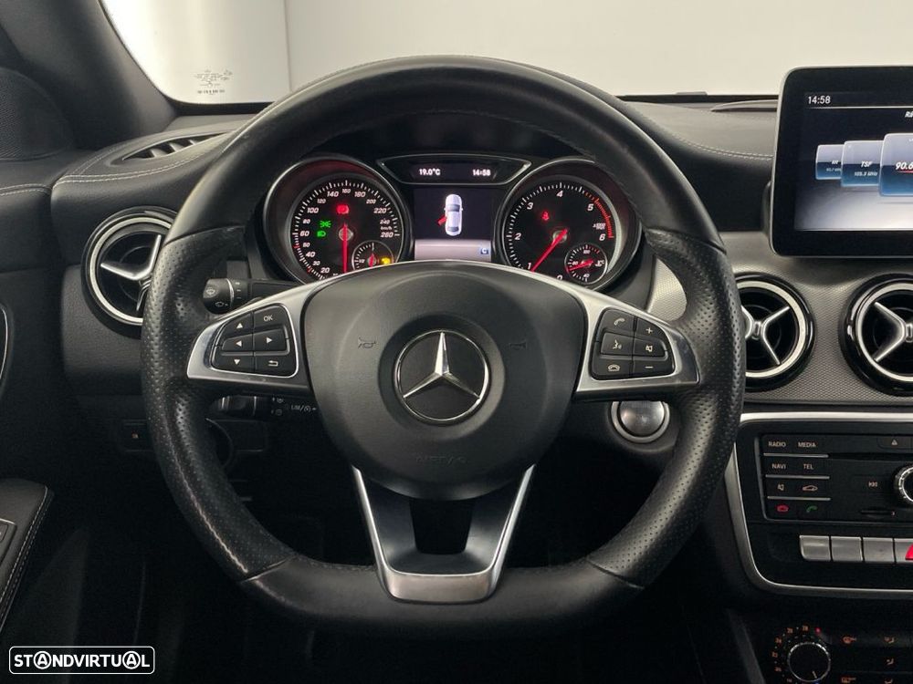 Mercedes-Benz CLA 180 d Shooting Brake - 14