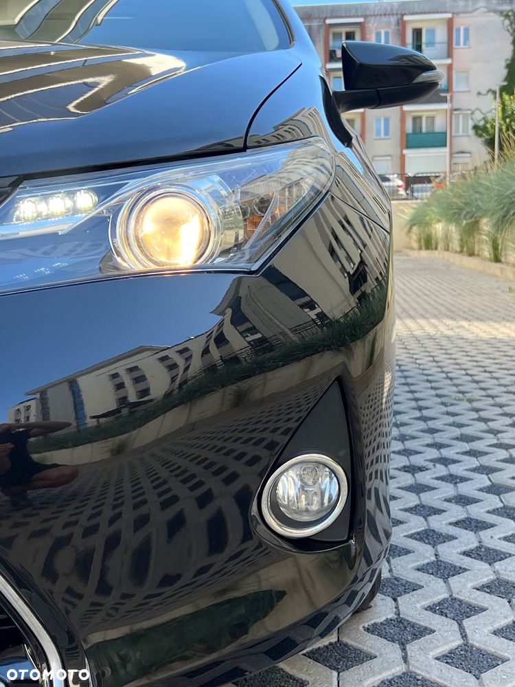 Toyota Auris 1.4 D-4D Active - 10