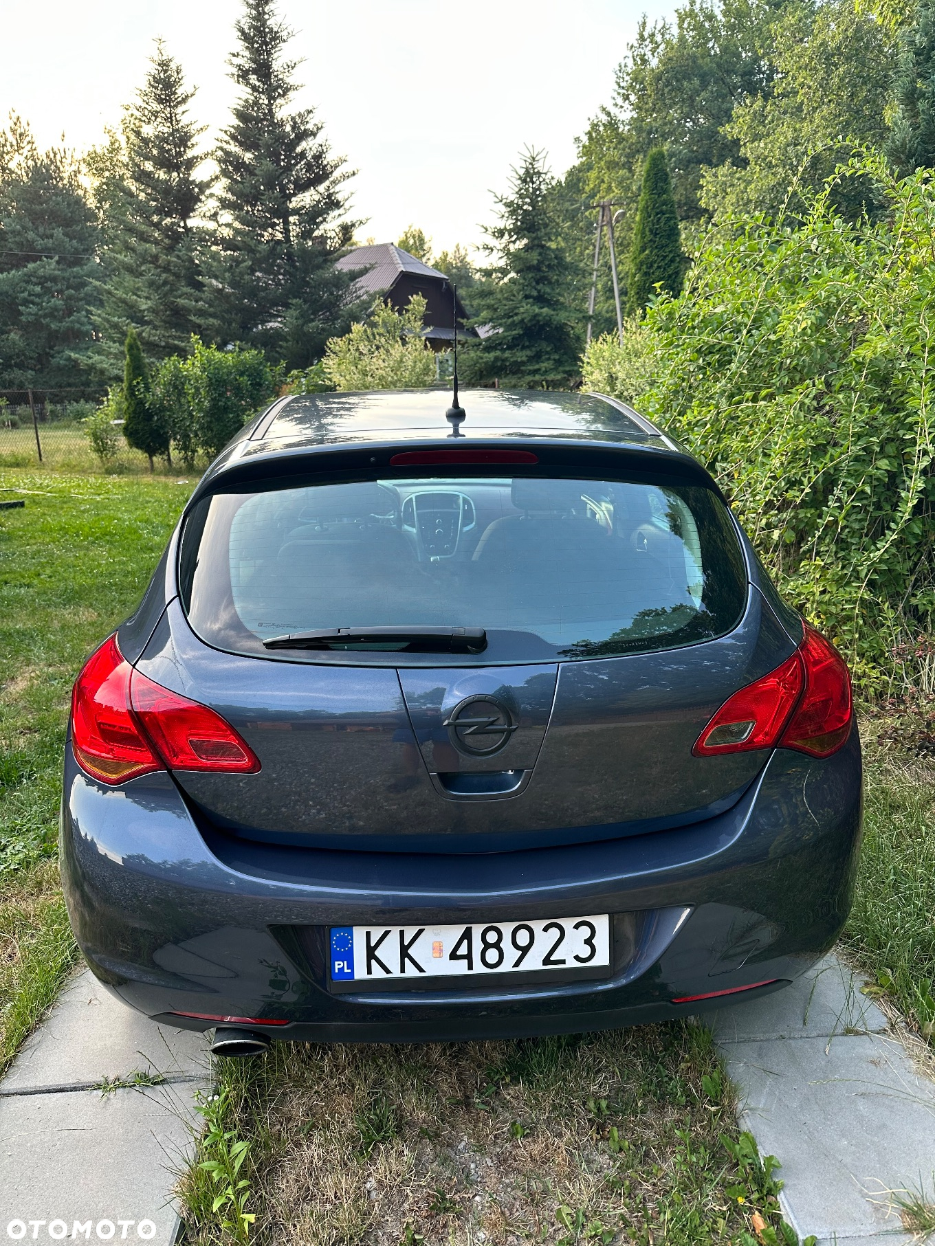 Opel Astra IV 1.4 T Essentia - 12