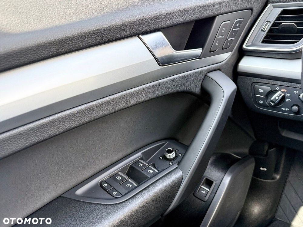 Audi Q5 Sportback - 16