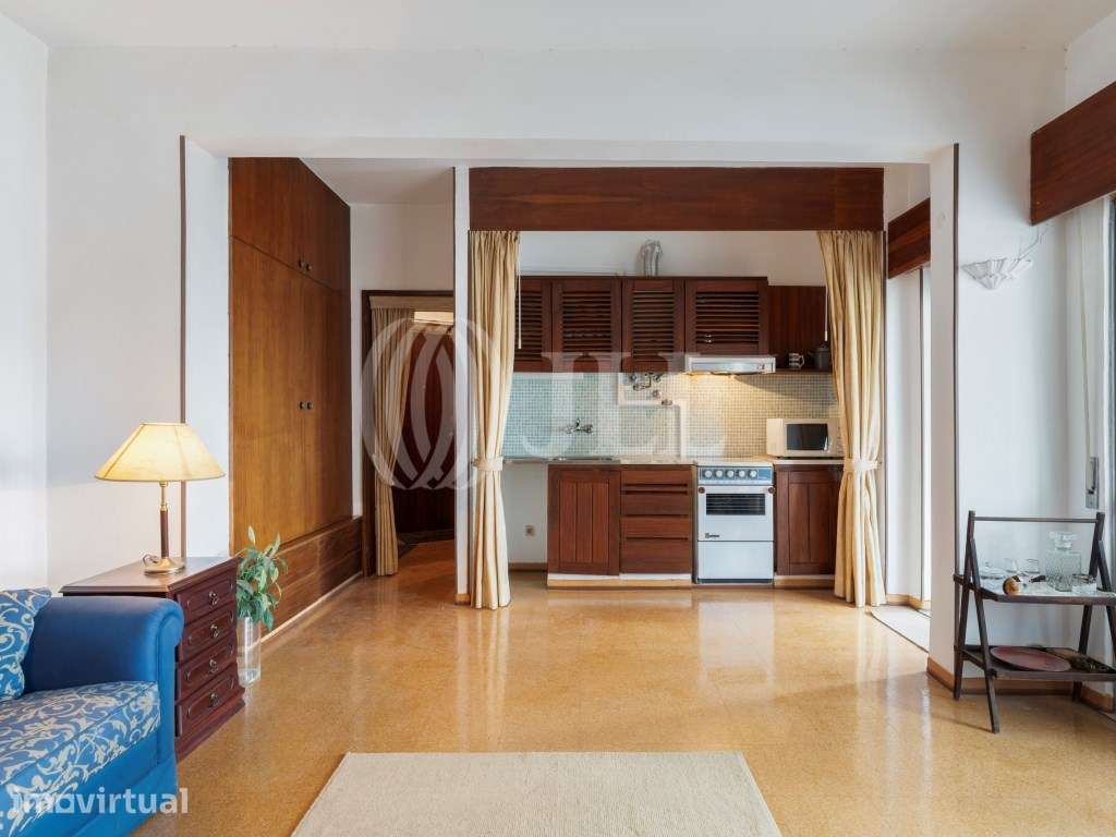 Apartamento T0, estúdio para remodelar, em Cascais - Grande imagem: 3/18