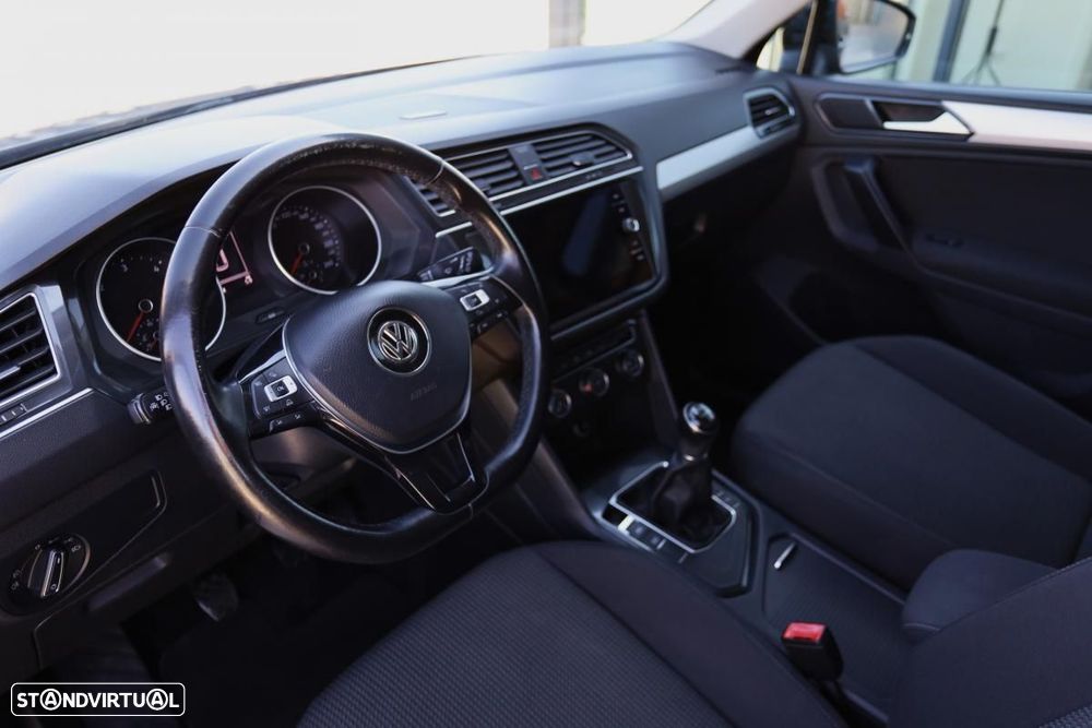 VW Tiguan 1.6 TDI Confortline - 8