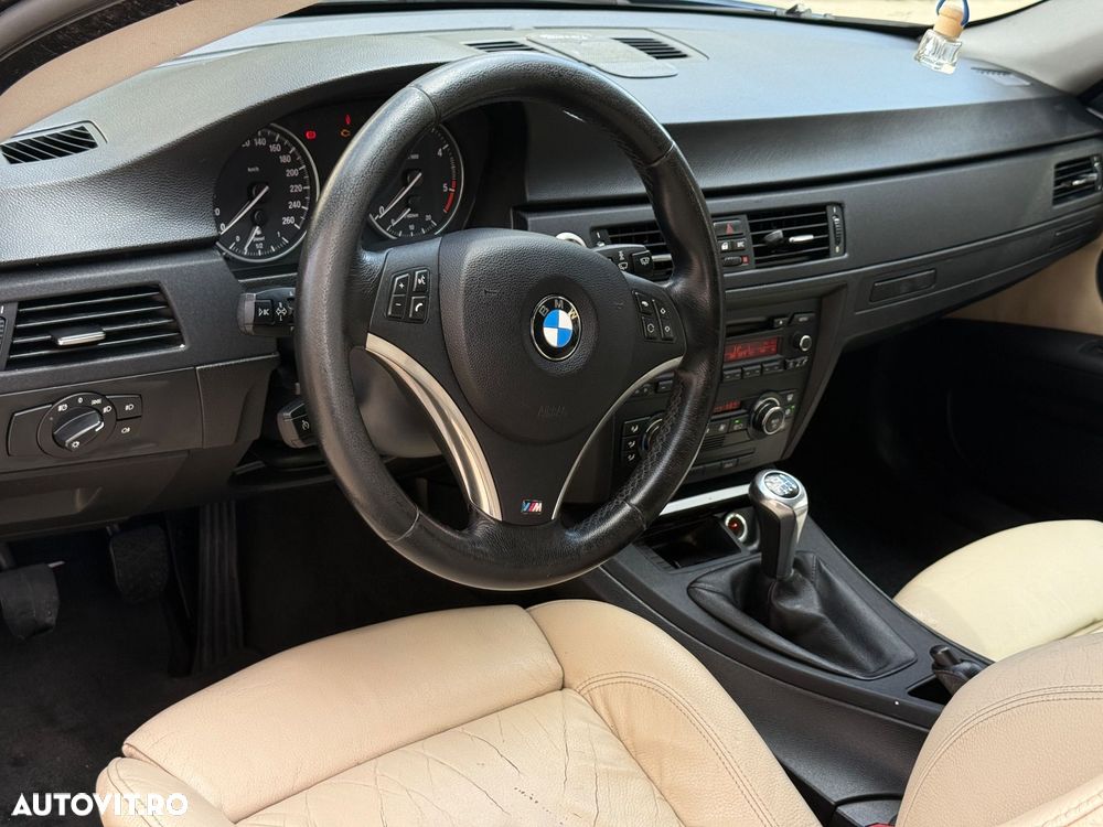 BMW Seria 3 320d - 9