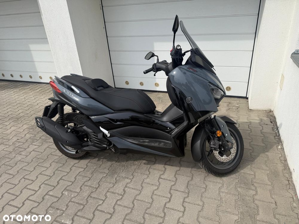 Yamaha X-max - 1
