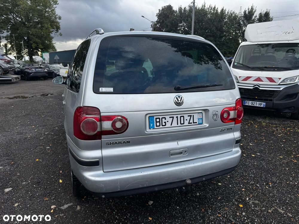 Volkswagen Sharan 2.0 TDI Comfortline - 2
