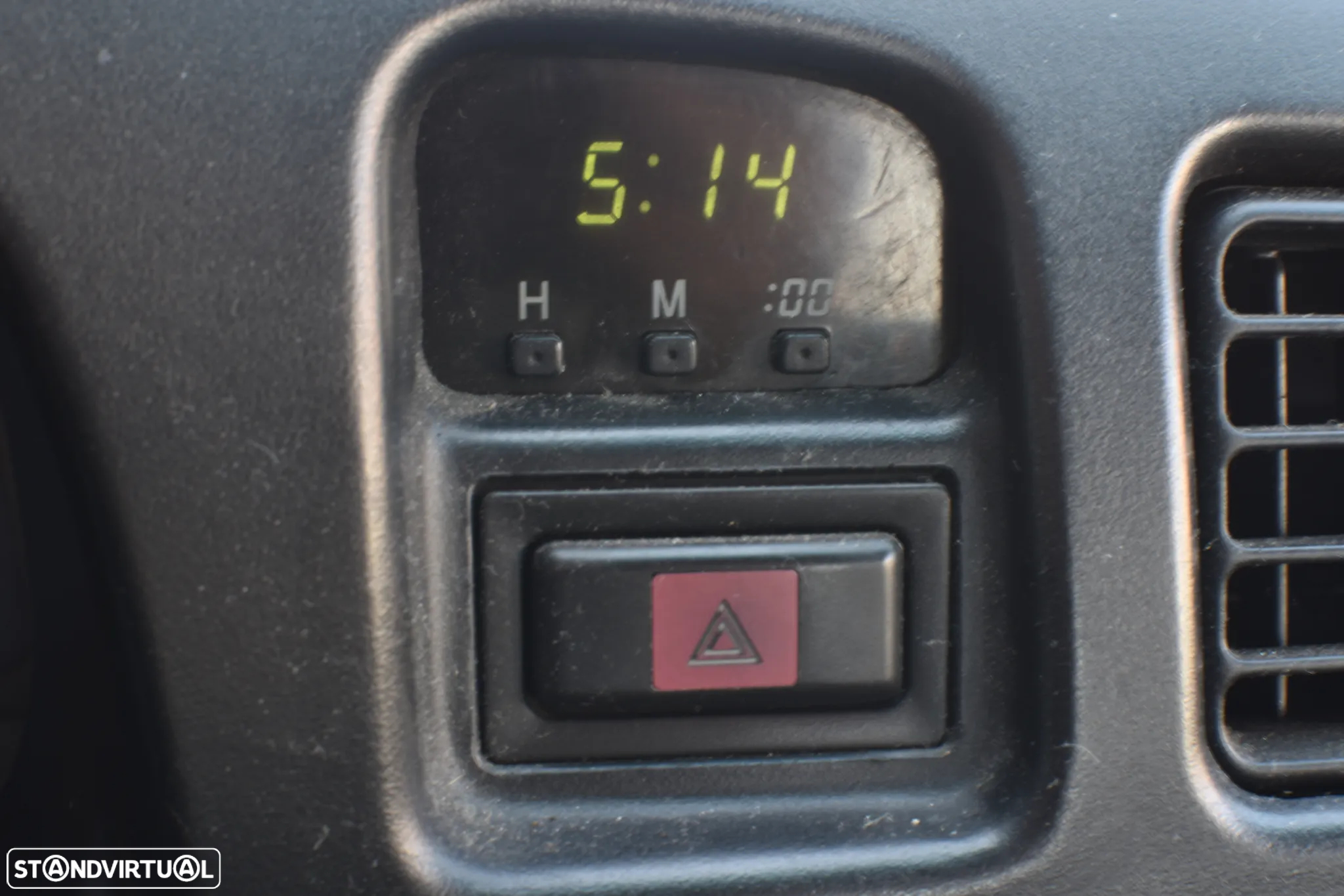 Toyota Hilux - 10