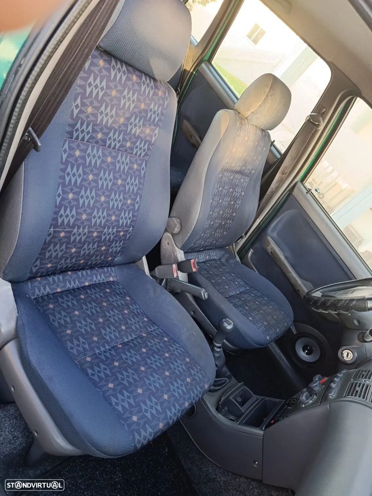 Fiat Punto 85 16V Stile - 13