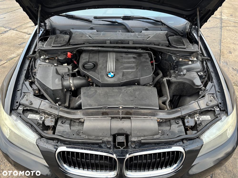 BMW Seria 3 316d - 13