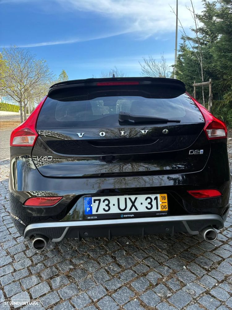 Volvo V40 2.0 D2 R-Design - 11