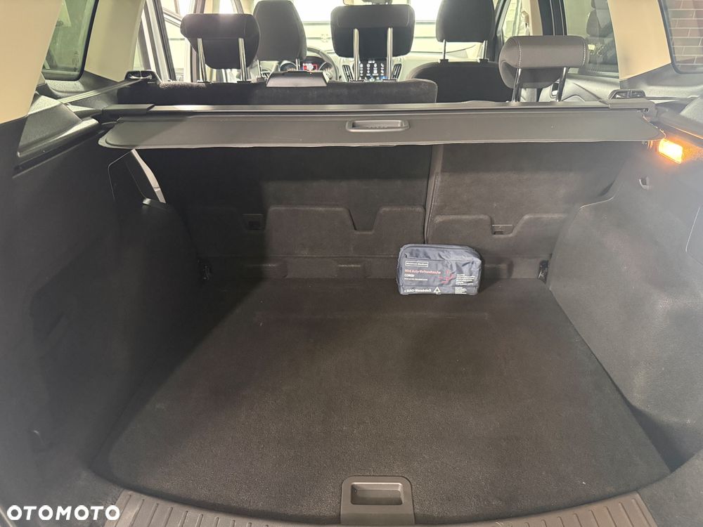 Ford Kuga 1.5 EcoBoost 2x4 Titanium - 14