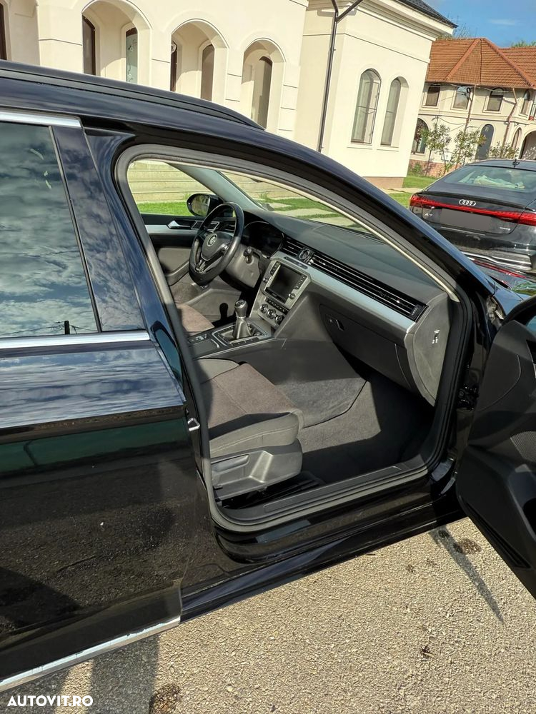 Volkswagen Passat Variant 2.0 TDI Comfortline - 9
