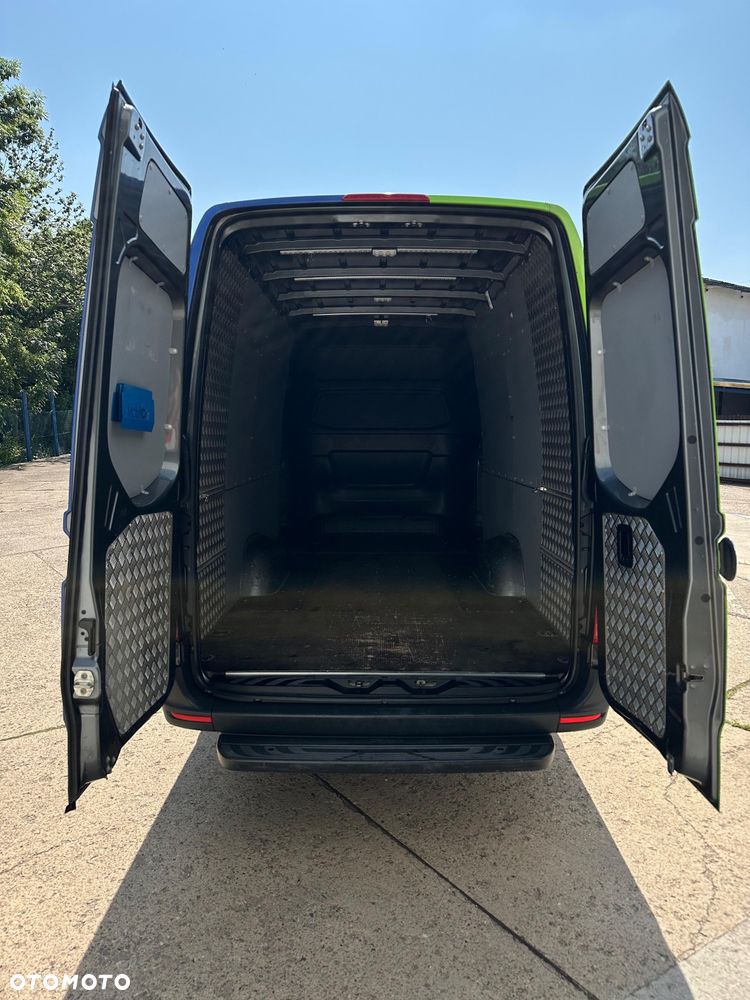Mercedes-Benz Sprinter - 18