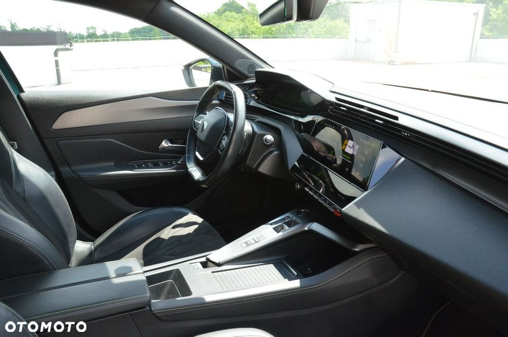 Peugeot 308 BlueHDi 130 EAT8 GT EXCLUSIVE - 19