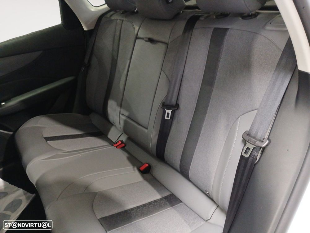 MG MGS5 EV 64 kWh Luxury - 14