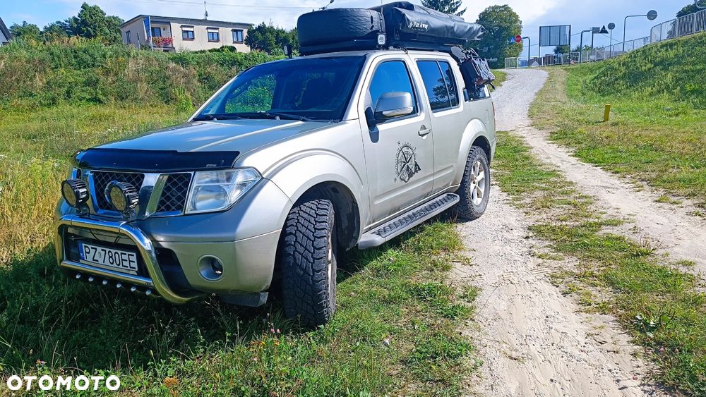 Nissan Pathfinder 2.5 DCi Sport / SE - 1