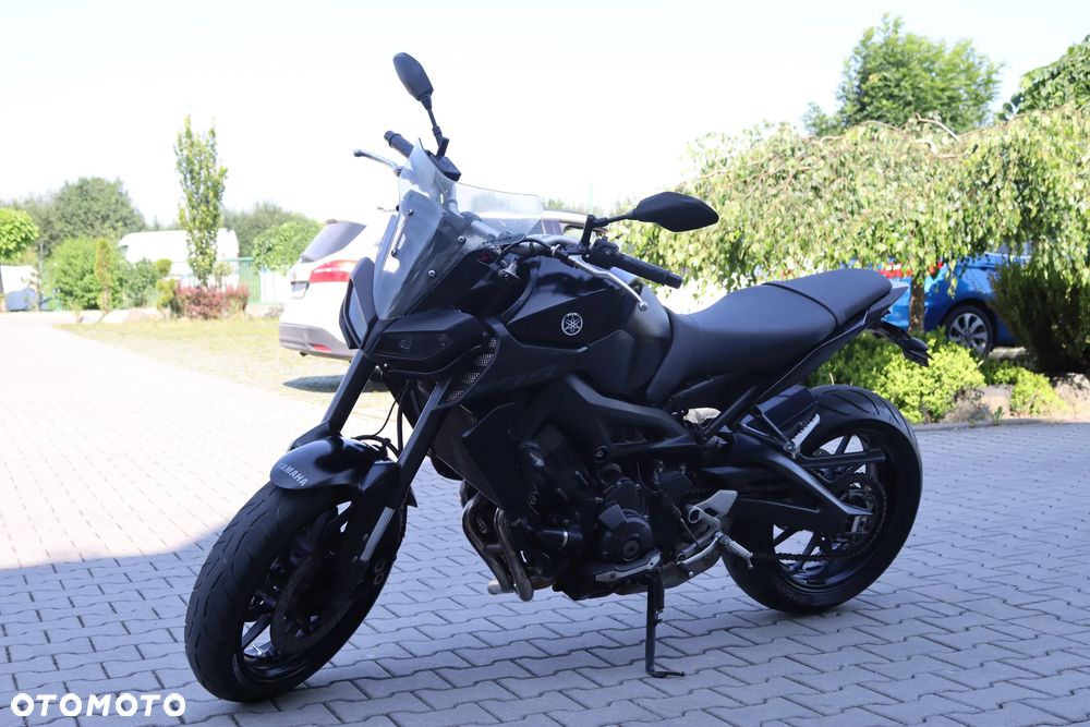 Yamaha MT - 16