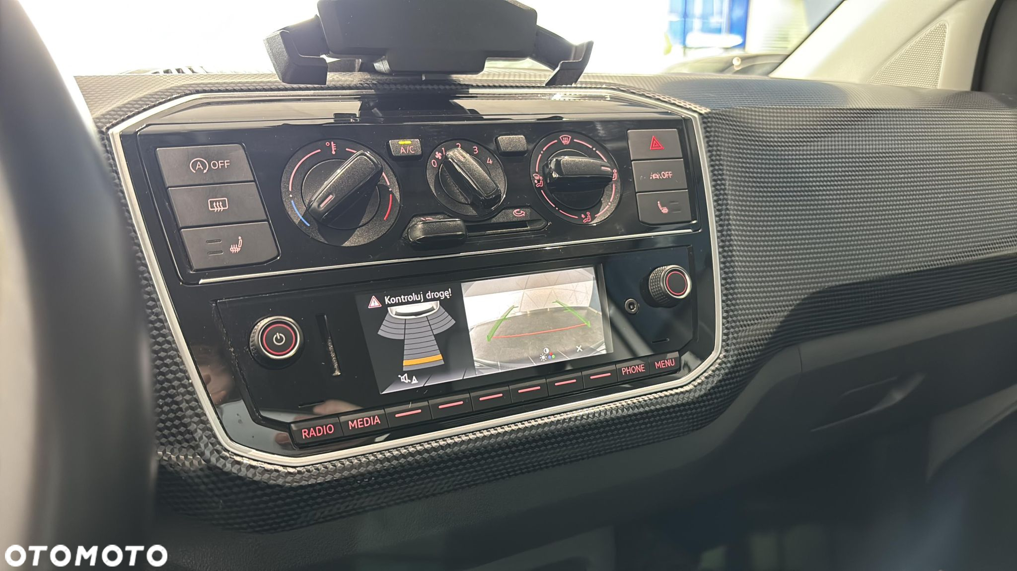 Volkswagen up! 1.0 move - 19