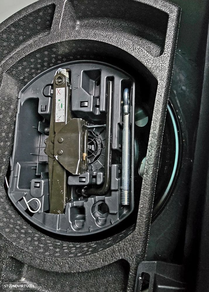 Citroën C3 Aircross ver-1-2-puretech-shine-pack - 23