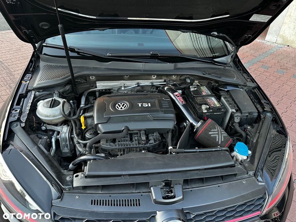 Volkswagen Golf GTI 2.0 TSI OPF DSG Performance - 24