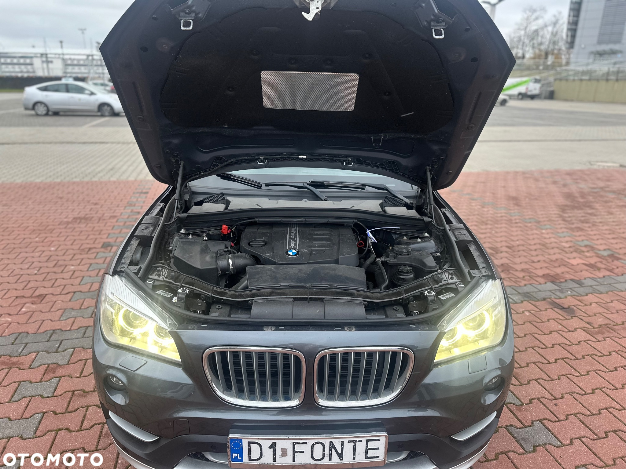 BMW X1 xDrive18d - 13