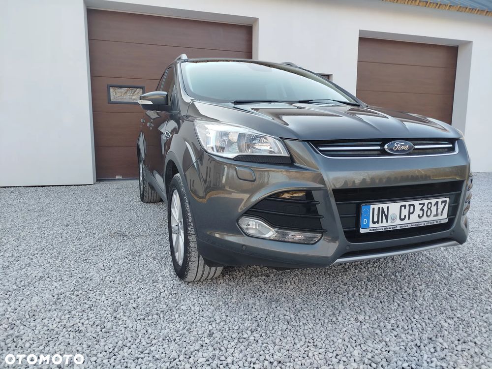 Ford Kuga 2.0 TDCi 2x4 Titanium - 8
