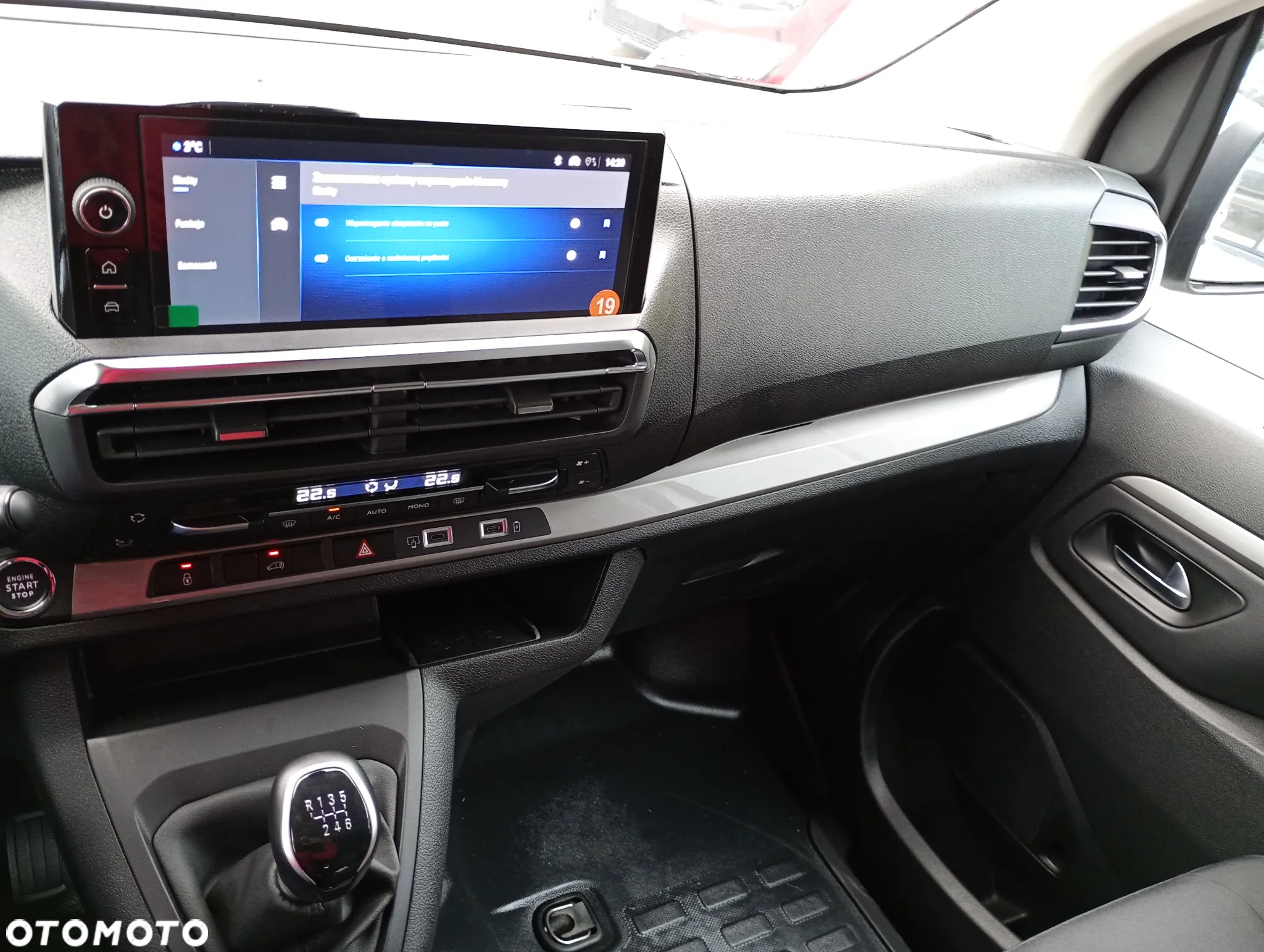 Opel Vivaro - 18