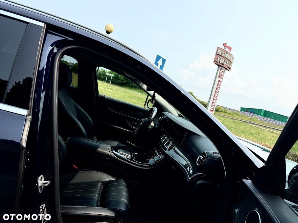 Mercedes-Benz Klasa E - 9