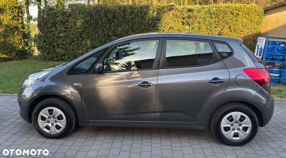 Kia Venga 1.4 CVVT Vision - 11
