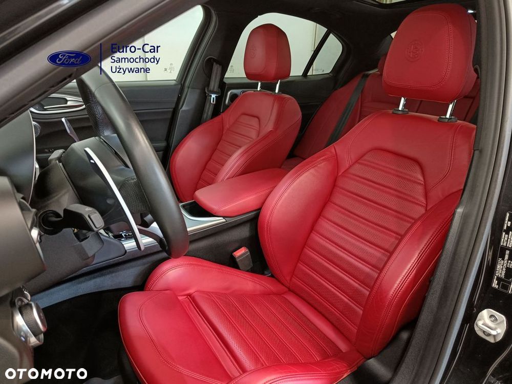 Alfa Romeo Giulia 2.0 Turbo Veloce Q4 - 12