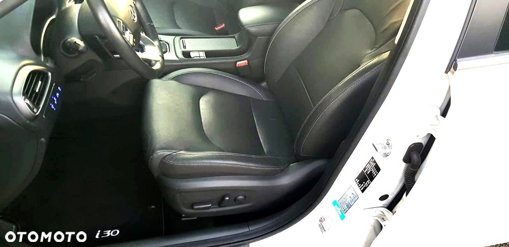 Hyundai i30 1.6 CRDi BlueDrive Premium DCT - 25