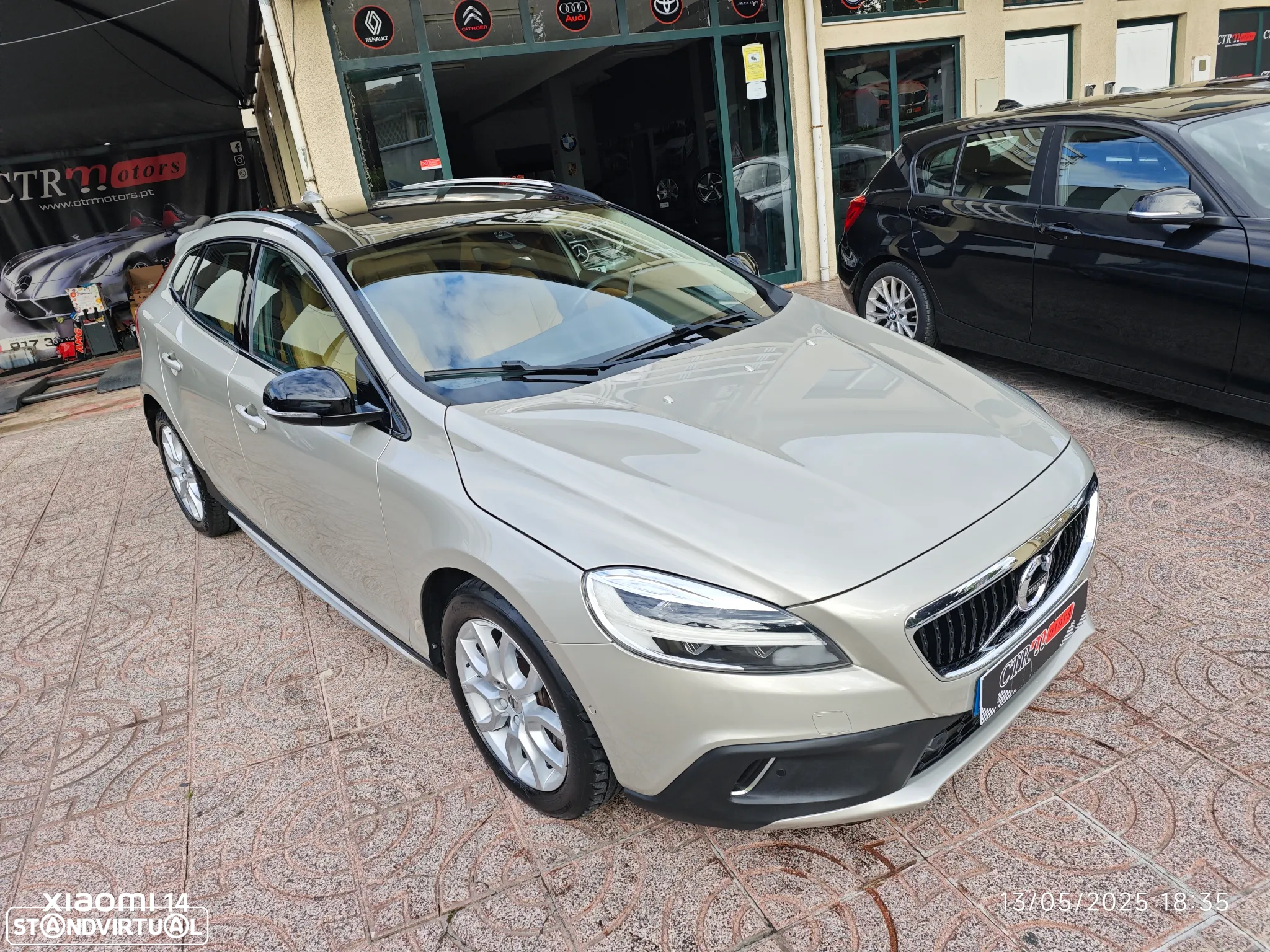 Volvo V40 Cross Country 1.5 T3 Summum Geartronic - 6