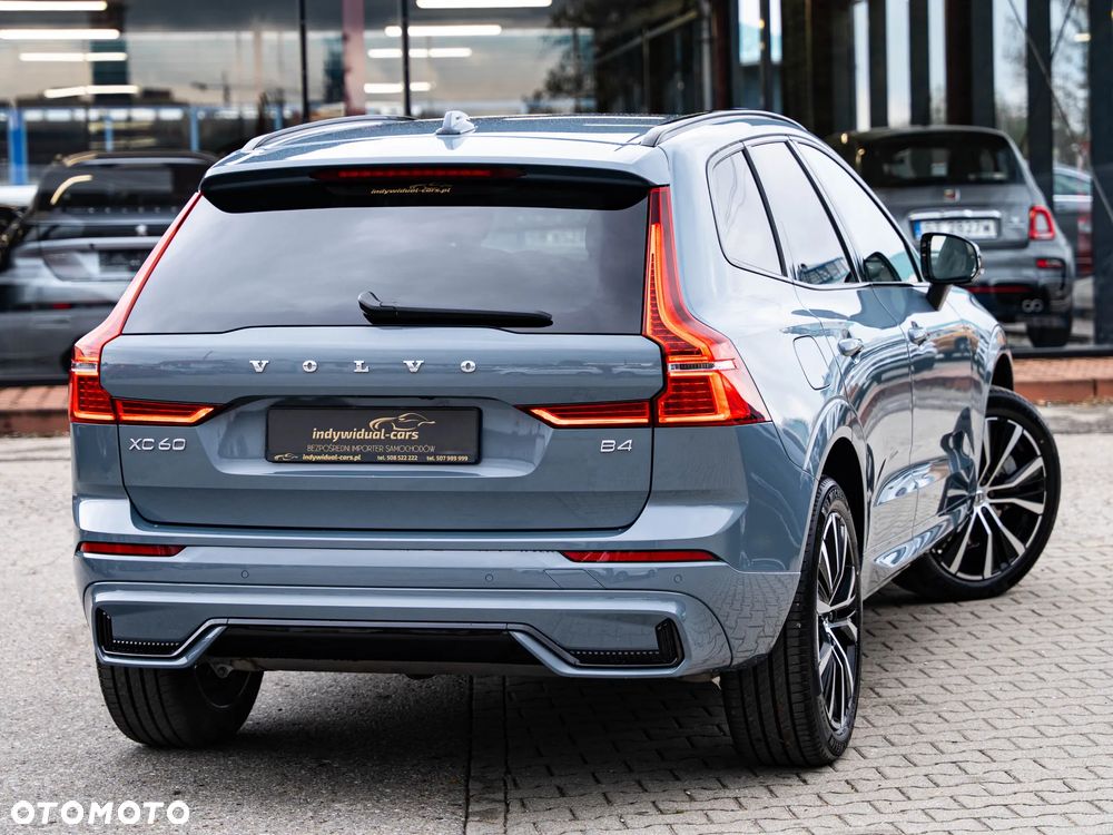 Volvo XC 60 B4 B Plus Dark - 2