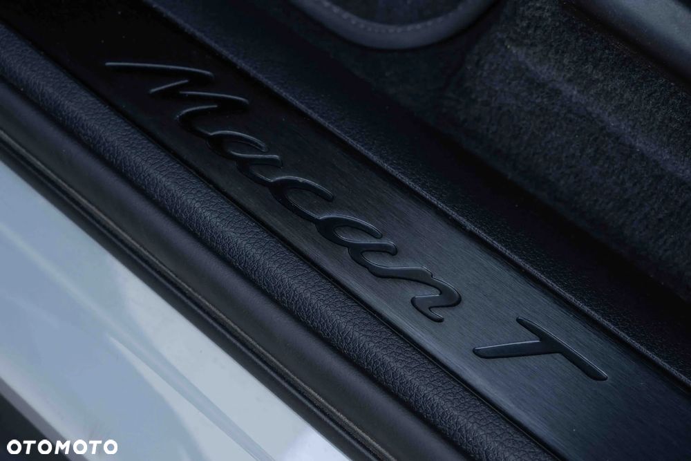 Porsche Macan T - 16
