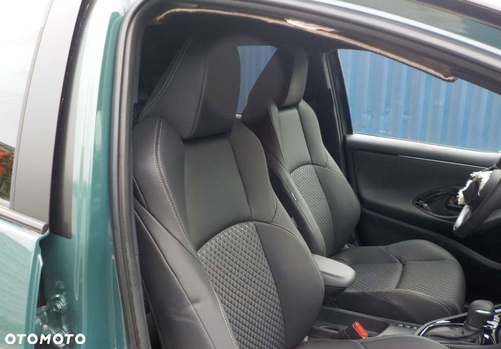 Toyota Yaris - 16
