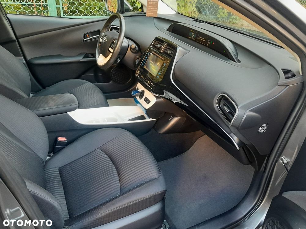 Toyota Prius - 16