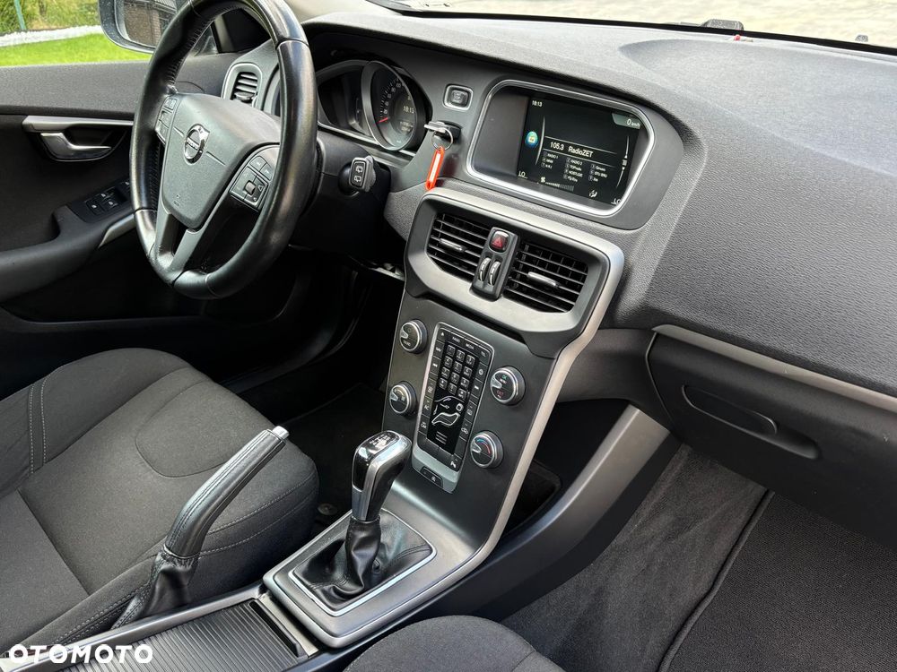 Volvo V40 D2 Kinetic - 12