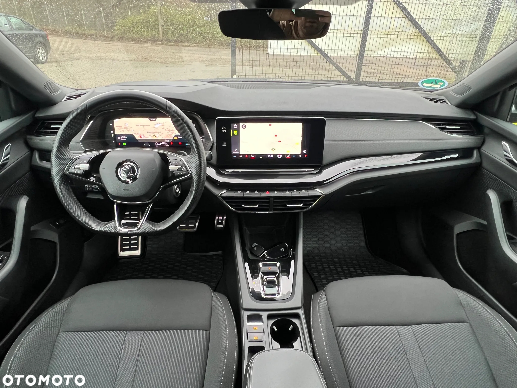 Skoda Octavia 2.0 TDI DSG Sportline - 17