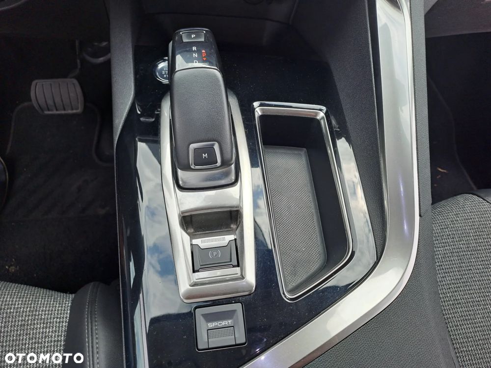 Peugeot 3008 1.5 BlueHDi Allure Pack S&S EAT8 - 10