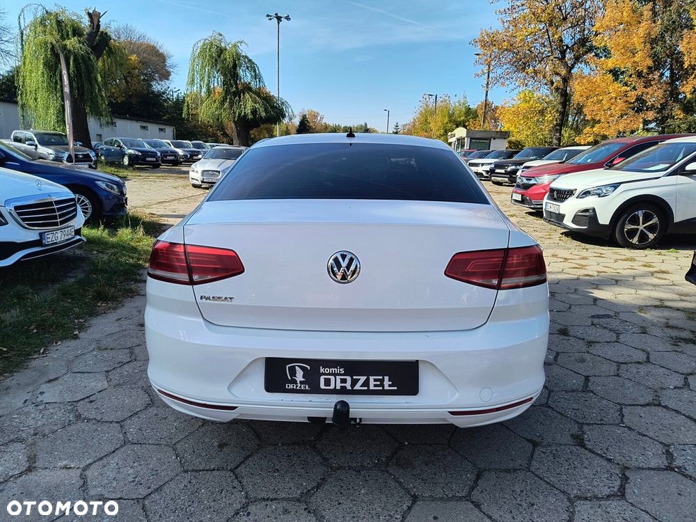 Volkswagen Passat - 6