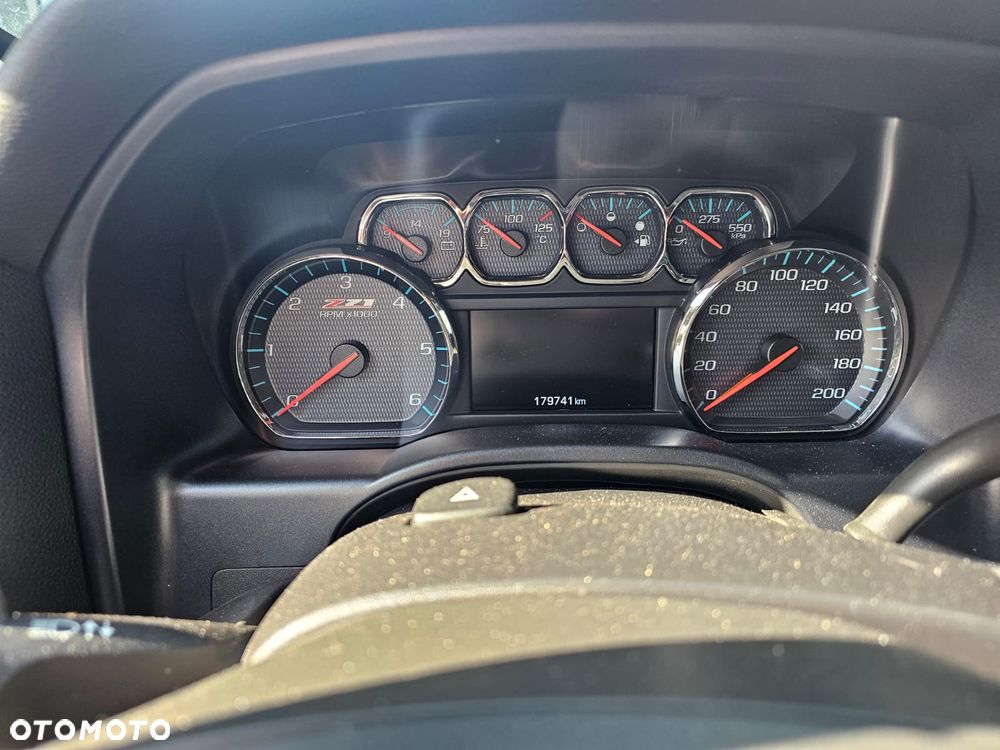 Chevrolet Silverado - 11