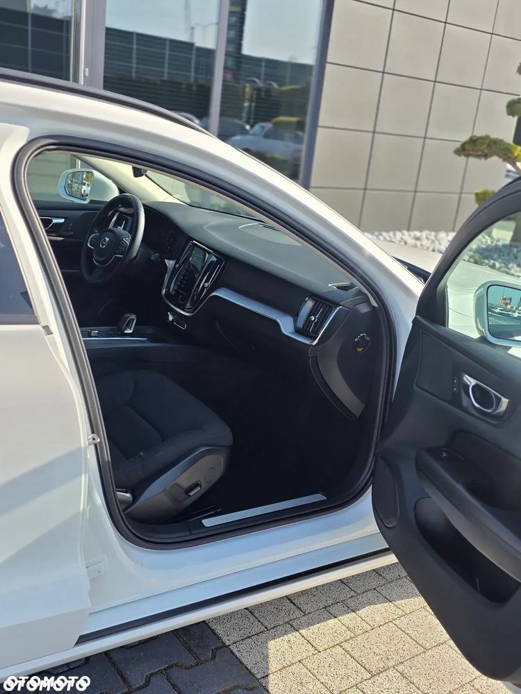 Volvo V60 B3 B Momentum Pro - 20