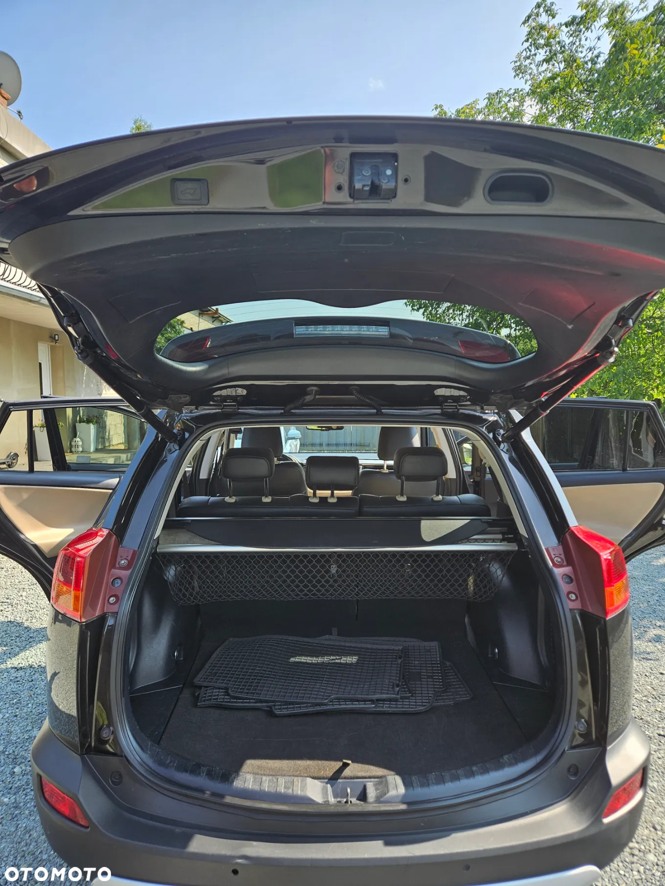 Toyota RAV4 2.0 D-4D Premium 4x2 - 14