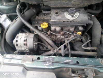 Chrysler Grand Voyager LE 2.5L TD - 4